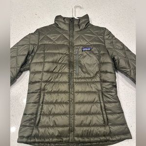 Women’s Patagonia Down Coat